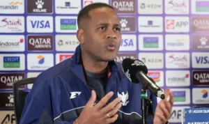 Kabar Terbaru Kluivert: Agenda Berat dan Keputusan Mengejutkan